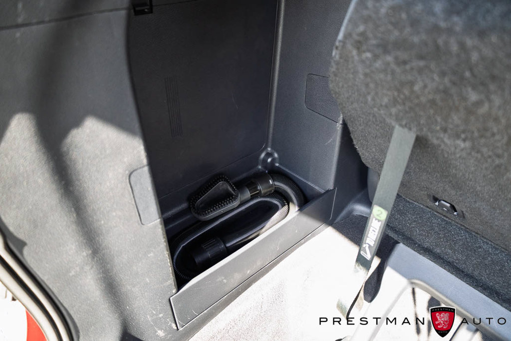 Used 2025 Toyota Sienna Platinum AWD/4WD image 53
