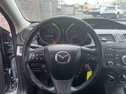 Used 2012 MAZDA MAZDA3 i Touring image 12