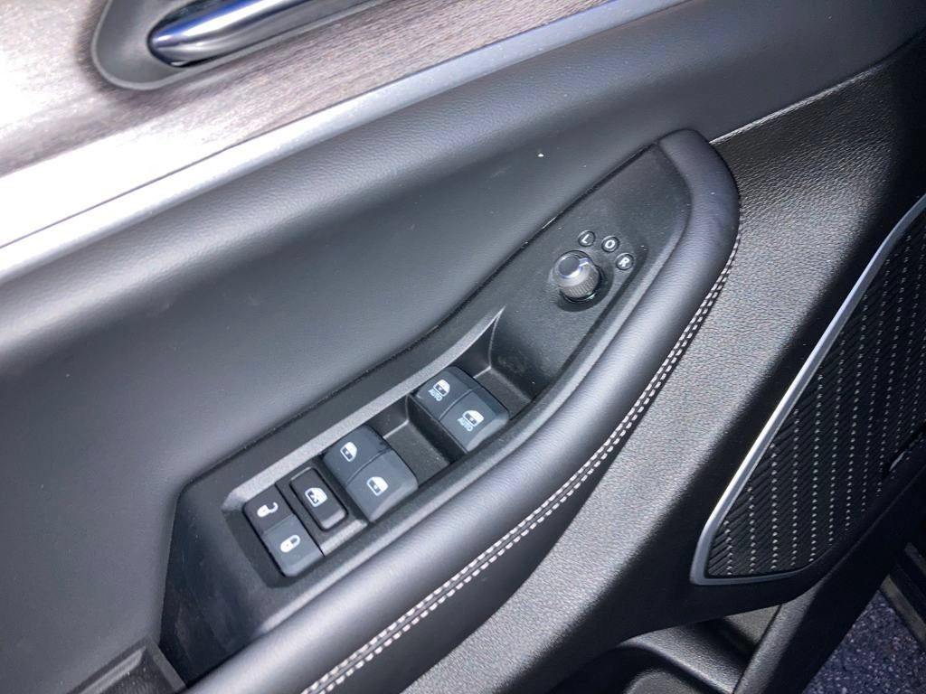 New 2024 Jeep Grand Cherokee Limited 4xe w/ Luxury Tech Group II AWD/4WD image 24