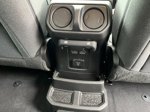 Used 2025 Jeep Wrangler Sahara w/ Safety Group image 31