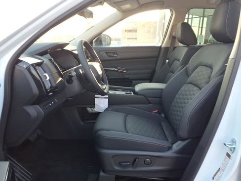 New 2026 Nissan Pathfinder SV image 26