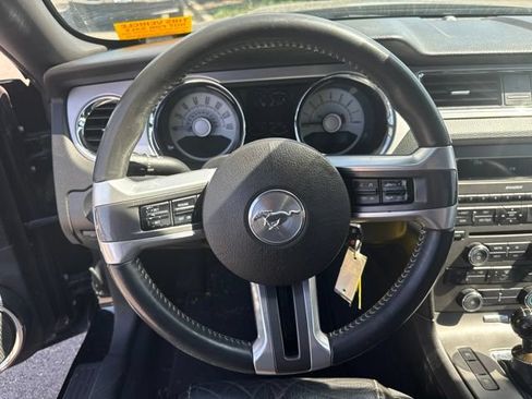 Used 2010 Ford Mustang GT Premium RWD image 10