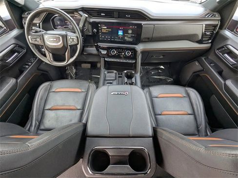 Used 2024 GMC Sierra 2500 AT4 w/ AT4 Preferred Package image 15