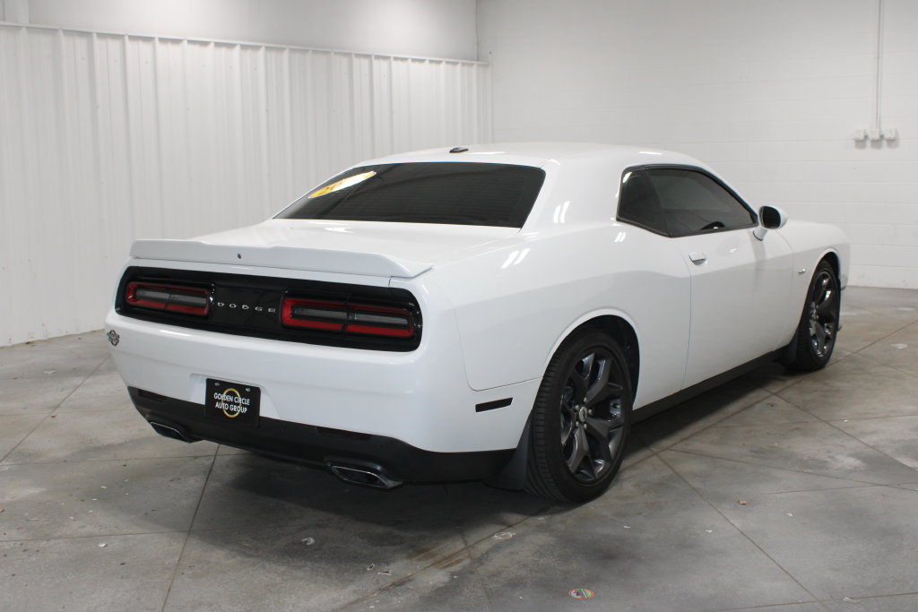 Used 2019 Dodge Challenger R/T RWD image 9