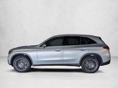 Certified 2026 Mercedes-Benz GLC 300 image 9