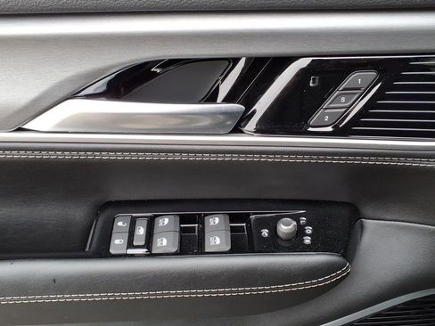New 2026 Jeep Grand Wagoneer L Limited AWD/4WD image 24