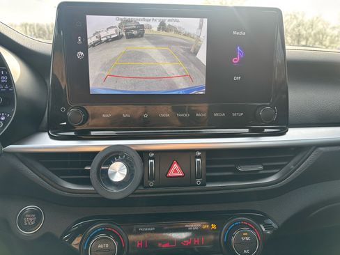 Used 2023 Kia Forte GT-Line image 15