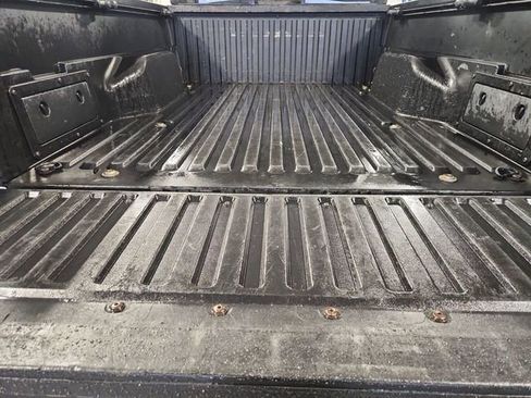 Used 2017 Toyota Tacoma SR RWD image 22