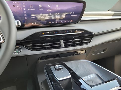 New 2026 Buick Enclave Sport Touring w/ Power Package image 33