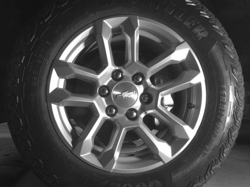 Used 2024 Chevrolet Silverado 1500 LT w/ Z71 Off-Road Package AWD/4WD image 11