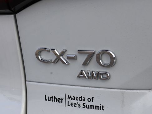 Certified 2025 MAZDA CX-70 Plug-In Hybrid w/ Premium Pkg image 19