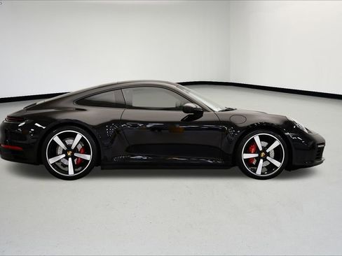 Used 2021 Porsche 911 Carrera image 8