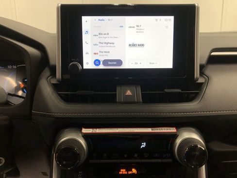 Used 2024 Toyota RAV4 LE image 20