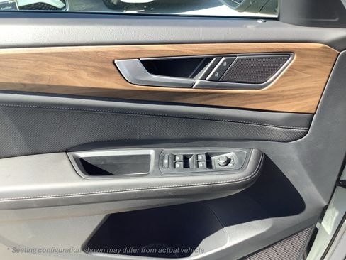 New 2026 Volkswagen Atlas SE FWD image 28