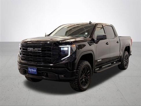Used 2022 GMC Sierra 1500 Elevation w/ LPO, Elevation Black Package image 2