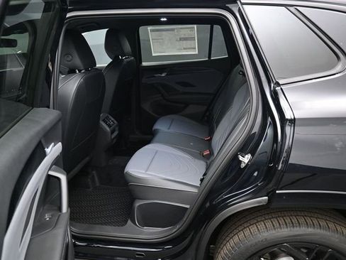 New 2026 Volkswagen Tiguan SE R-Line AWD/4WD image 11