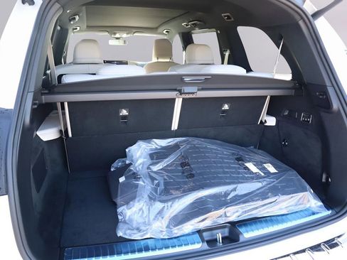 New 2026 Mercedes-Benz GLS 450 4MATIC image 9