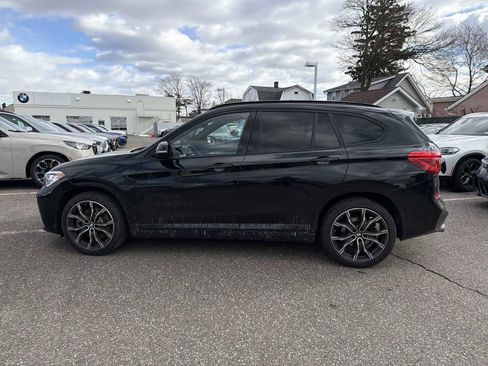 Used 2022 BMW X1 xDrive28i w/ M Sport Package image 4