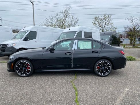 New 2026 BMW 330i xDrive Sedan w/ M Sport Package AWD/4WD image 4