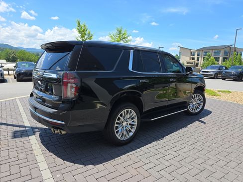 Used 2024 Chevrolet Tahoe Premier AWD/4WD image 5