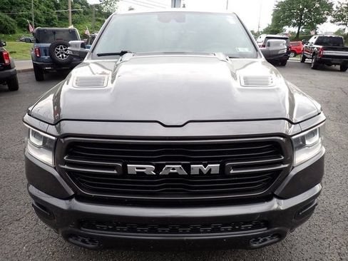 Used 2024 RAM 1500 Laramie AWD/4WD image 9