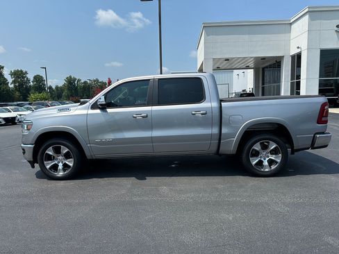 Used 2019 RAM 1500 Laramie AWD/4WD image 8