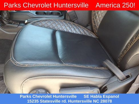 Used 2023 Jeep Wrangler Unlimited Sahara AWD/4WD image 18