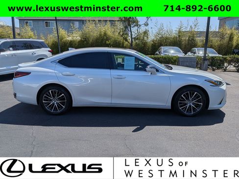 Certified 2023 Lexus ES 250 w/ Premium Package AWD/4WD image 4