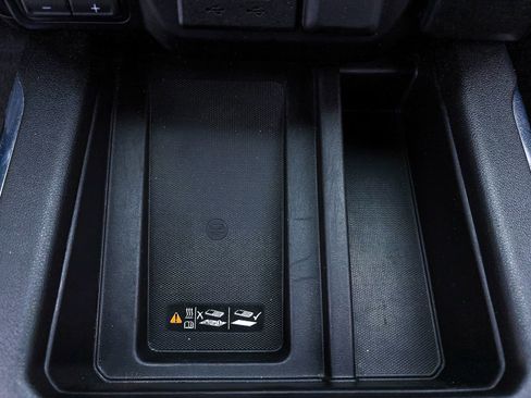 Used 2021 GMC Sierra 1500 AT4 w/ AT4 Premium Package image 29