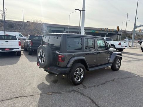 Used 2019 Jeep Wrangler Unlimited Sahara image 6