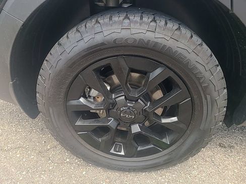 Used 2025 Kia Telluride AWD image 36