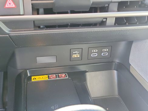 Certified 2025 Toyota Camry LE image 21