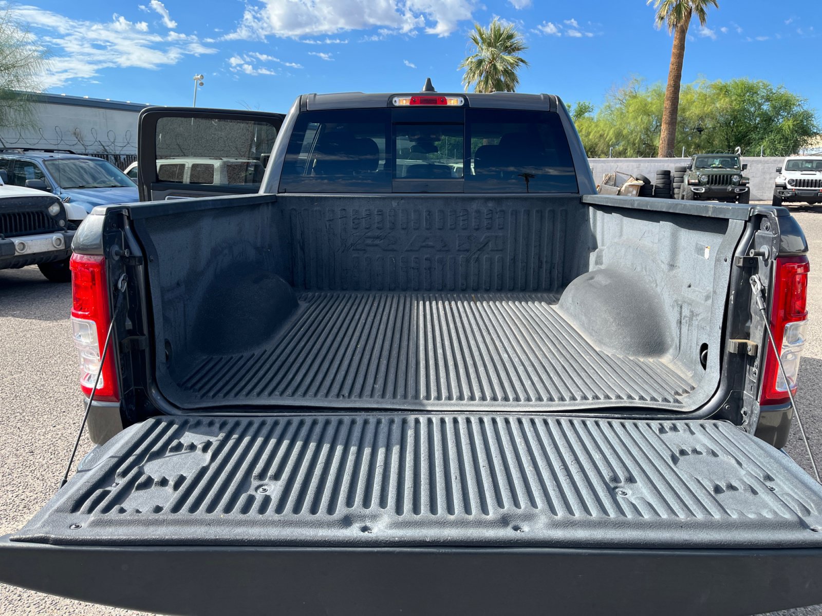 Used 2020 RAM 1500 Big Horn RWD image 29