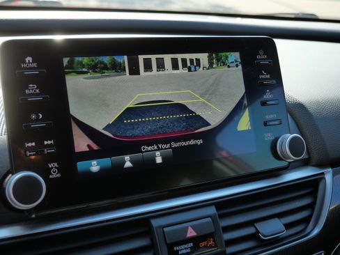 Used 2022 Honda Accord Sport image 30