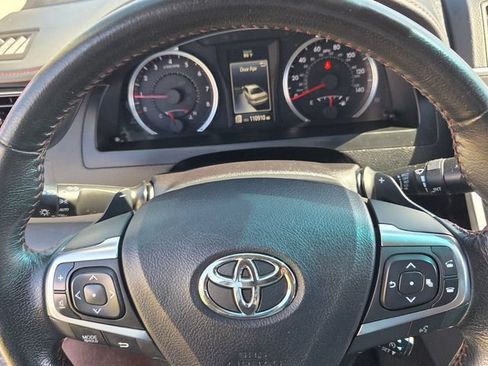 Used 2016 Toyota Camry SE FWD image 21