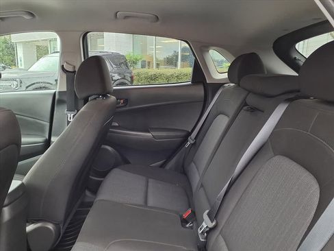 Used 2022 Hyundai Kona SEL image 9