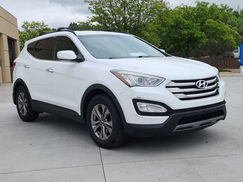 Used 2015 Hyundai Santa Fe Sport w/ Option Group 02 FWD image 7