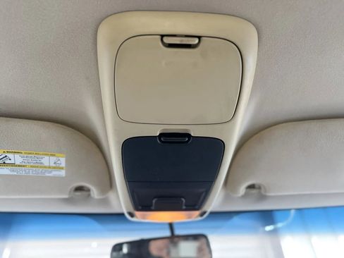 Used 2010 Ford Explorer Eddie Bauer image 34