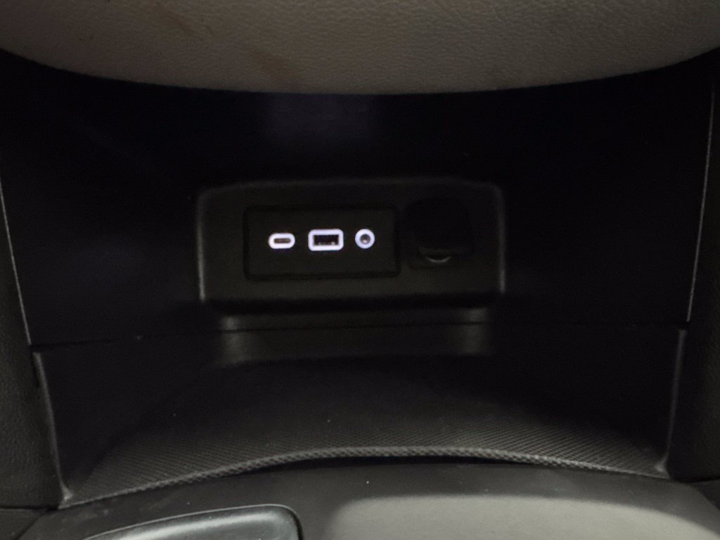 Used 2022 Chevrolet Equinox LS AWD/4WD image 29