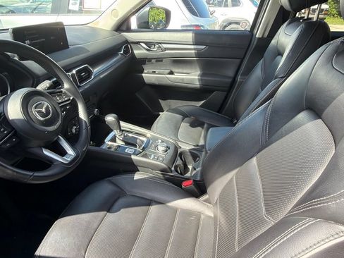 Used 2025 MAZDA CX-5 AWD 2.5 S w/ Preferred Package image 3
