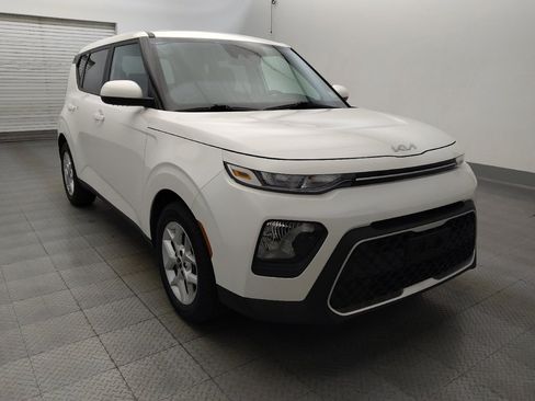 Used 2022 Kia Soul LX w/ Technology Package FWD image 13