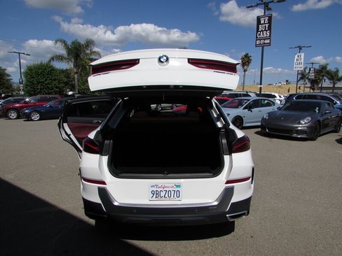 Used 2022 BMW X6 xDrive40i w/ Premium Package AWD/4WD image 31