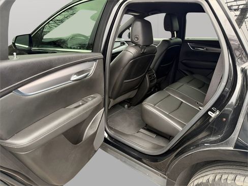 Used 2023 Cadillac XT5 Luxury FWD image 29