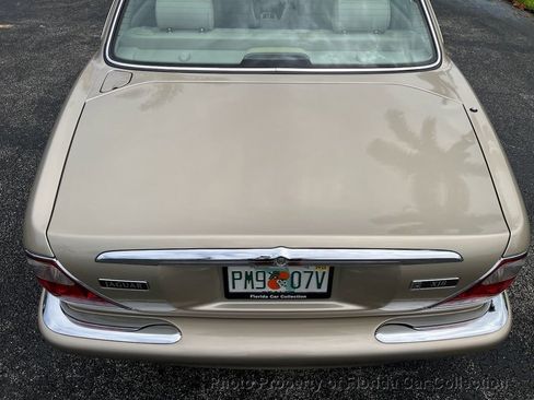 Used 2000 Jaguar XJ8 RWD image 20