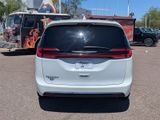 Used 2022 Chrysler Pacifica Touring-L image 5