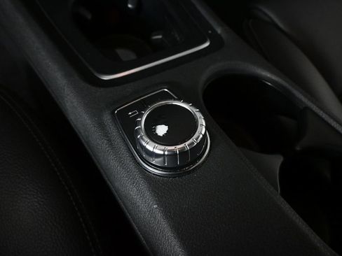 Used 2020 Mercedes-Benz GLA 250 image 15