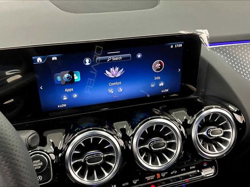 New 2025 Mercedes-Benz GLA 250 image 6