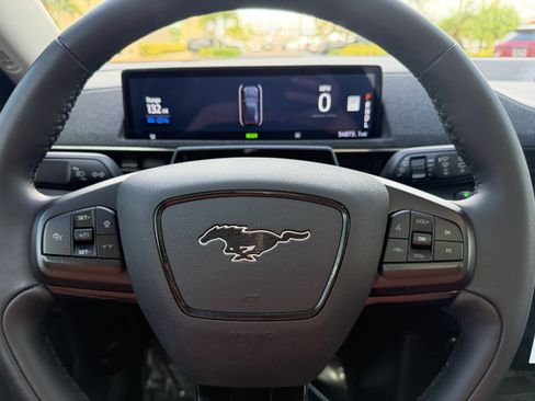 Used 2022 Ford Mustang Mach-E Premium AWD/4WD image 29