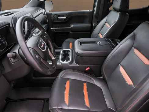 Used 2021 GMC Sierra 1500 AT4 w/ AT4 Preferred Package image 9