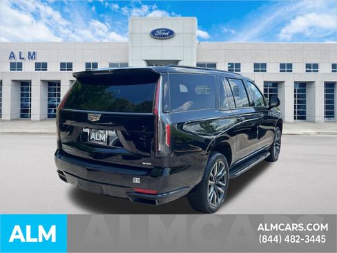 Used 2022 Cadillac Escalade ESV Sport AWD/4WD image 5